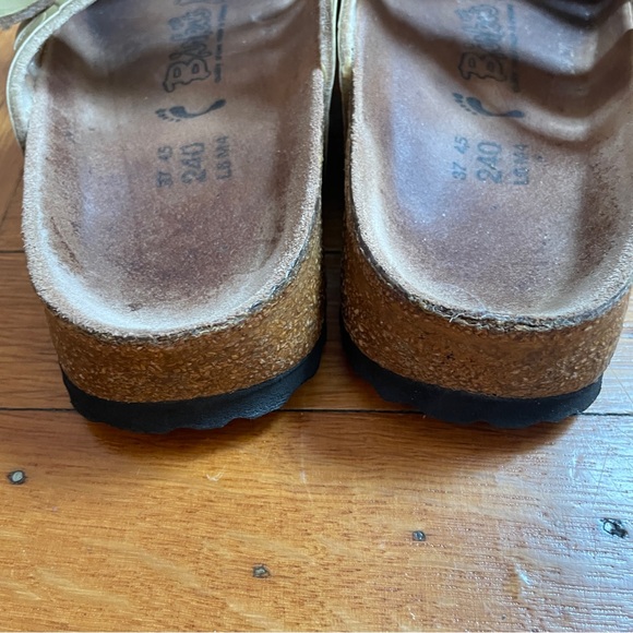 Birki’s Gold Double Cutout Strap Sandals EU 37 - Picture 9 of 9